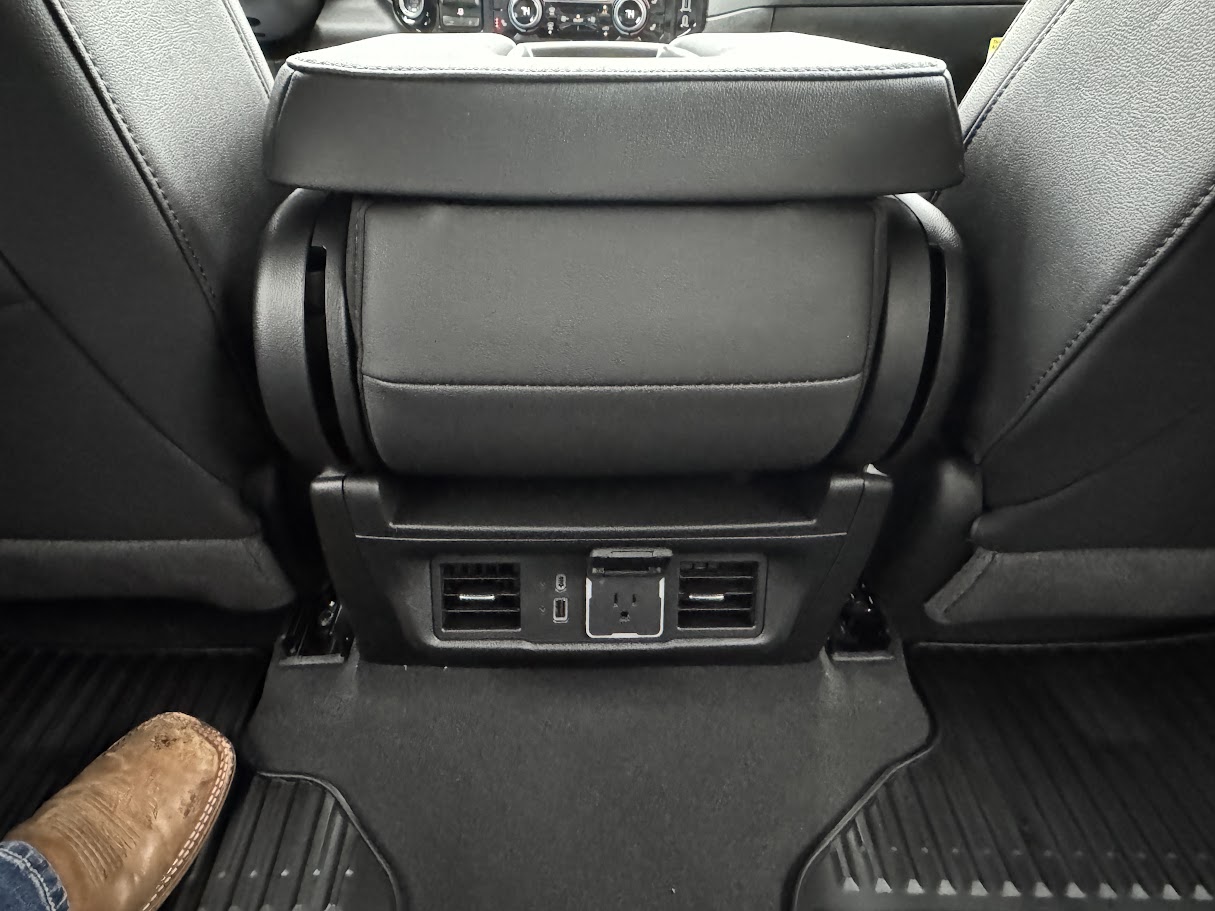 2025 Chevrolet Silverado 1500 Vehicle Photo in BOONVILLE, IN 47601-9633