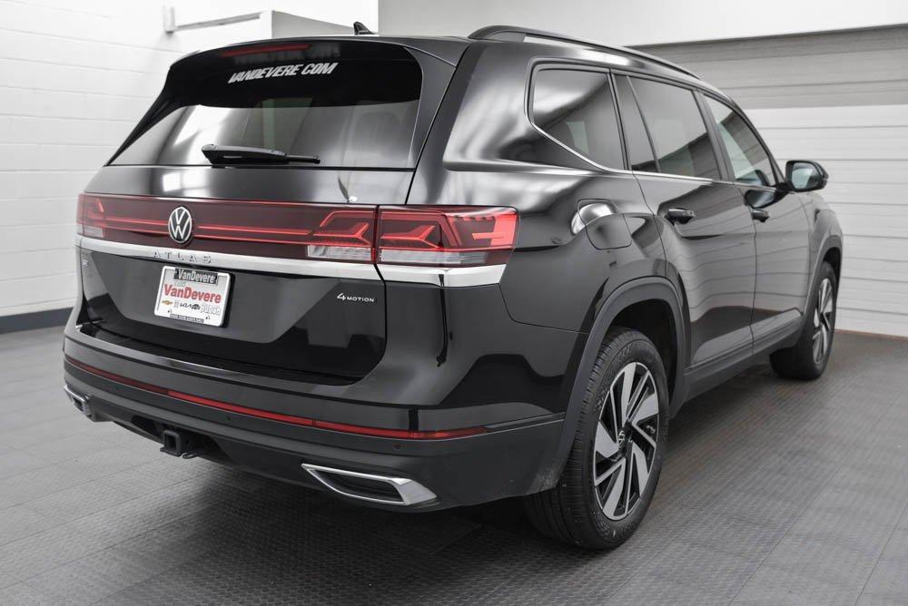 2024 Volkswagen Atlas Vehicle Photo in AKRON, OH 44303-2185