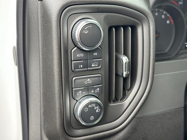 2025 GMC Sierra 1500 Vehicle Photo in COLUMBIA, MO 65203-3903