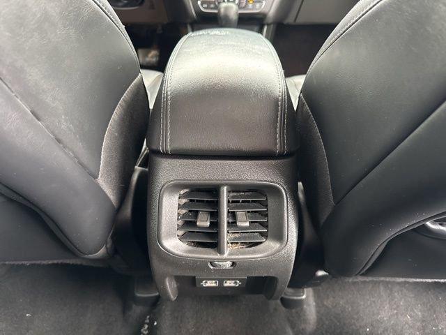 2021 Jeep Cherokee Vehicle Photo in MEDINA, OH 44256-9631