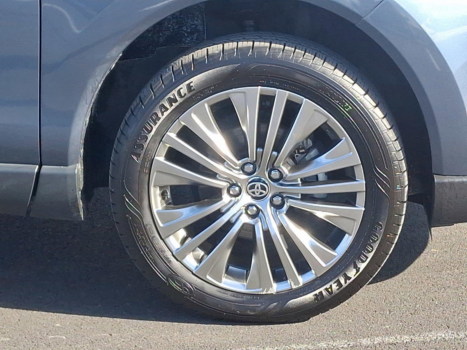 2022 Toyota Venza Vehicle Photo in Harrisburg, PA 17111