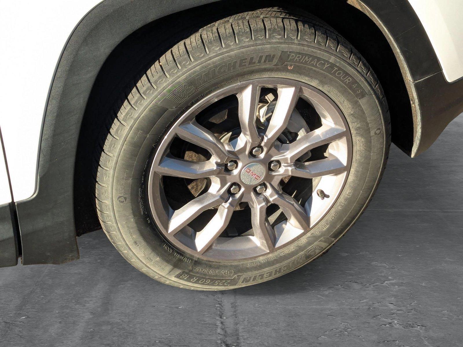 2024 GMC Terrain Vehicle Photo in LONE TREE, CO 80124-2750