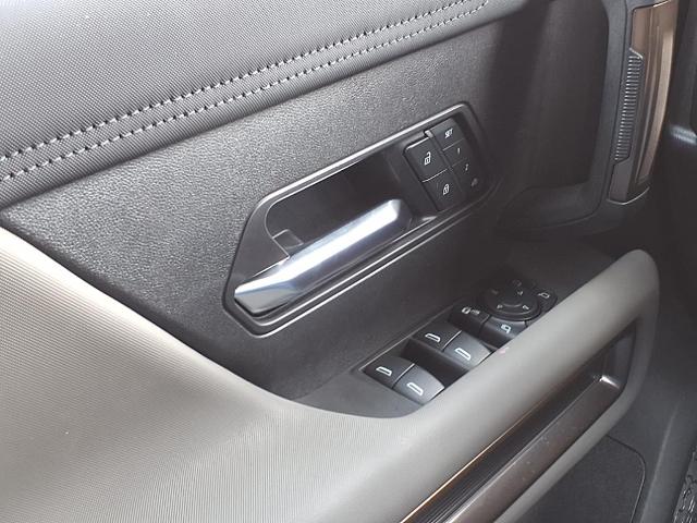 2025 GMC HUMMER EV Pickup Vehicle Photo in Denton, TX 76205