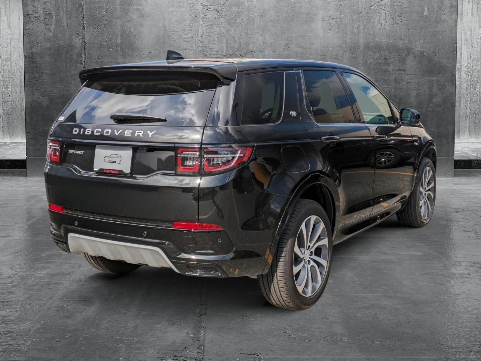2025 Land Rover Discovery Sport Vehicle Photo in Bethesda, MD 20852