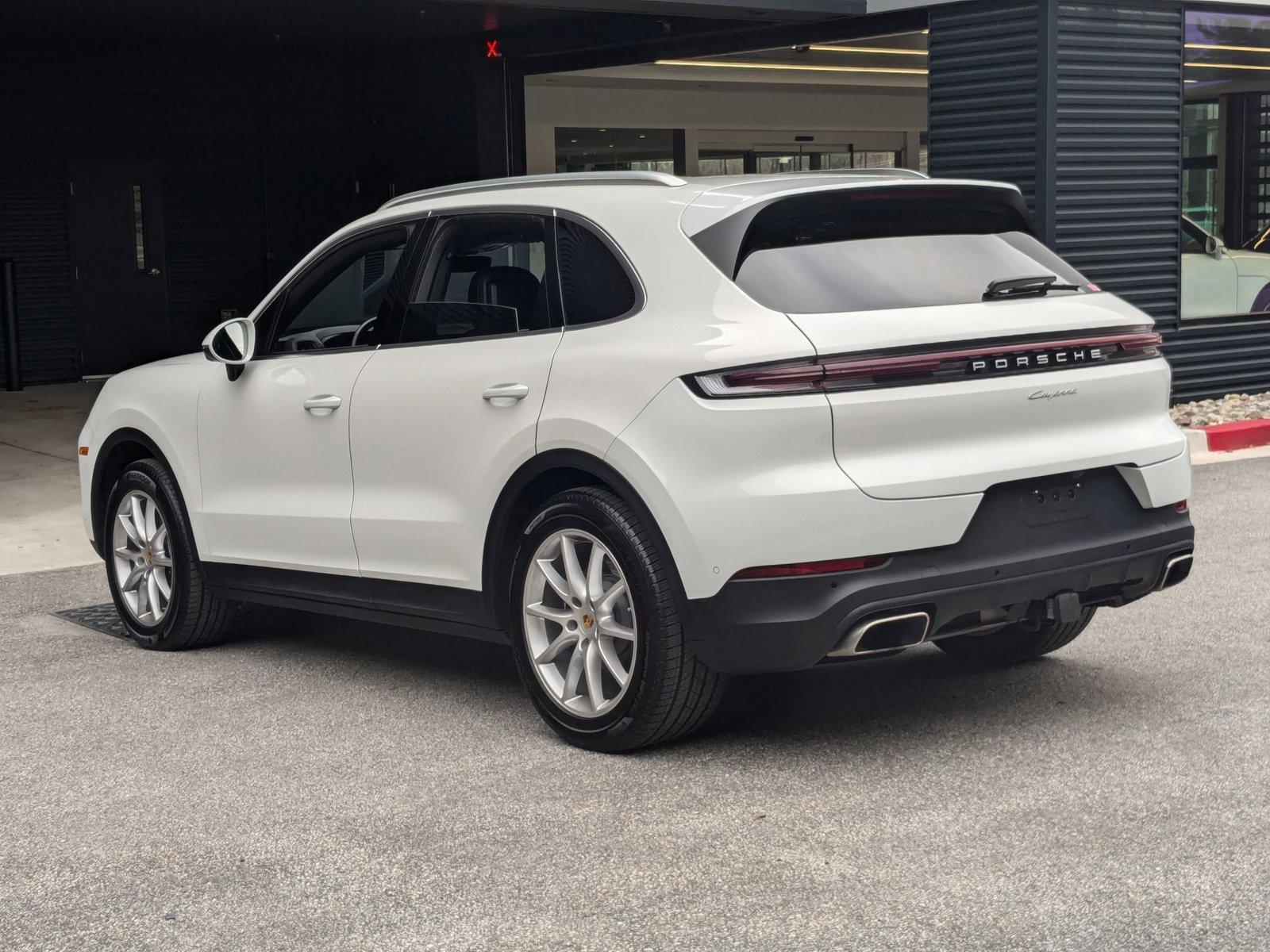 2024 Porsche Cayenne Vehicle Photo in Towson, MD 21204