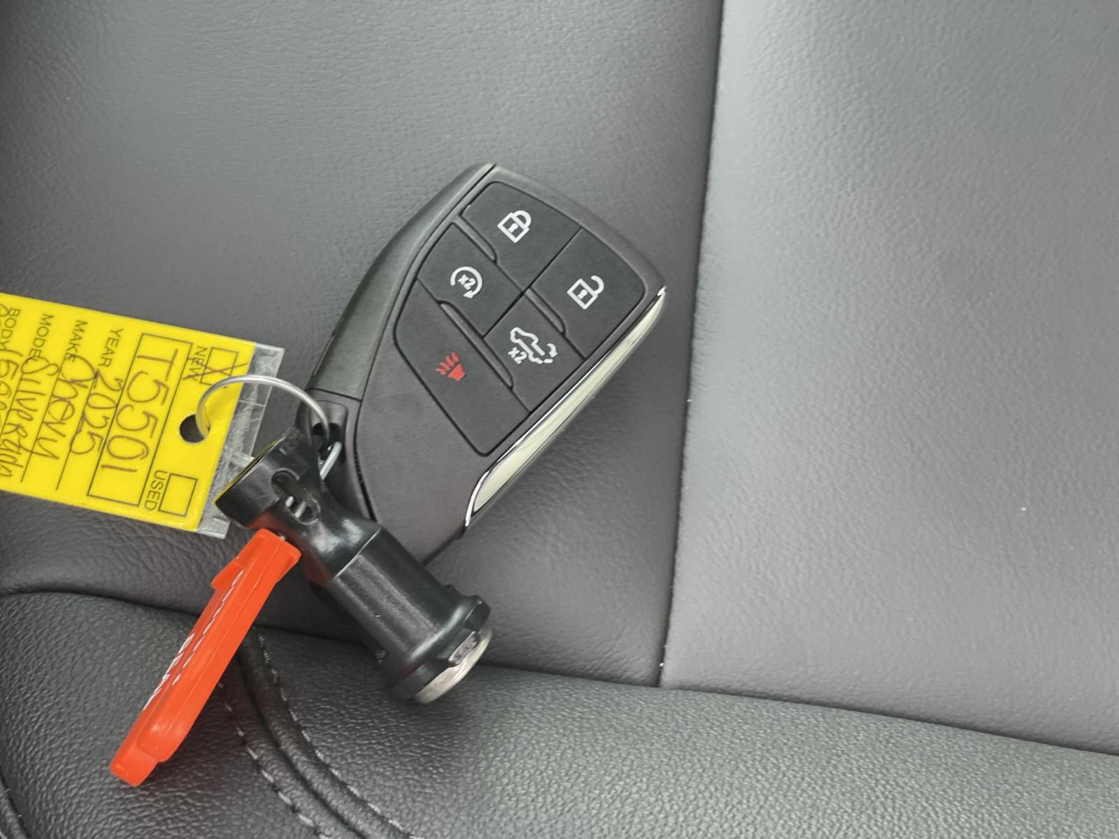 2025 Chevrolet Silverado 1500 Vehicle Photo in BENTONVILLE, AR 72712-4322