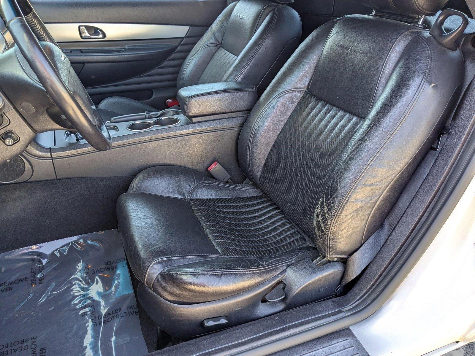 2005 Ford Thunderbird Vehicle Photo in PEMBROKE PINES, FL 33024-6534