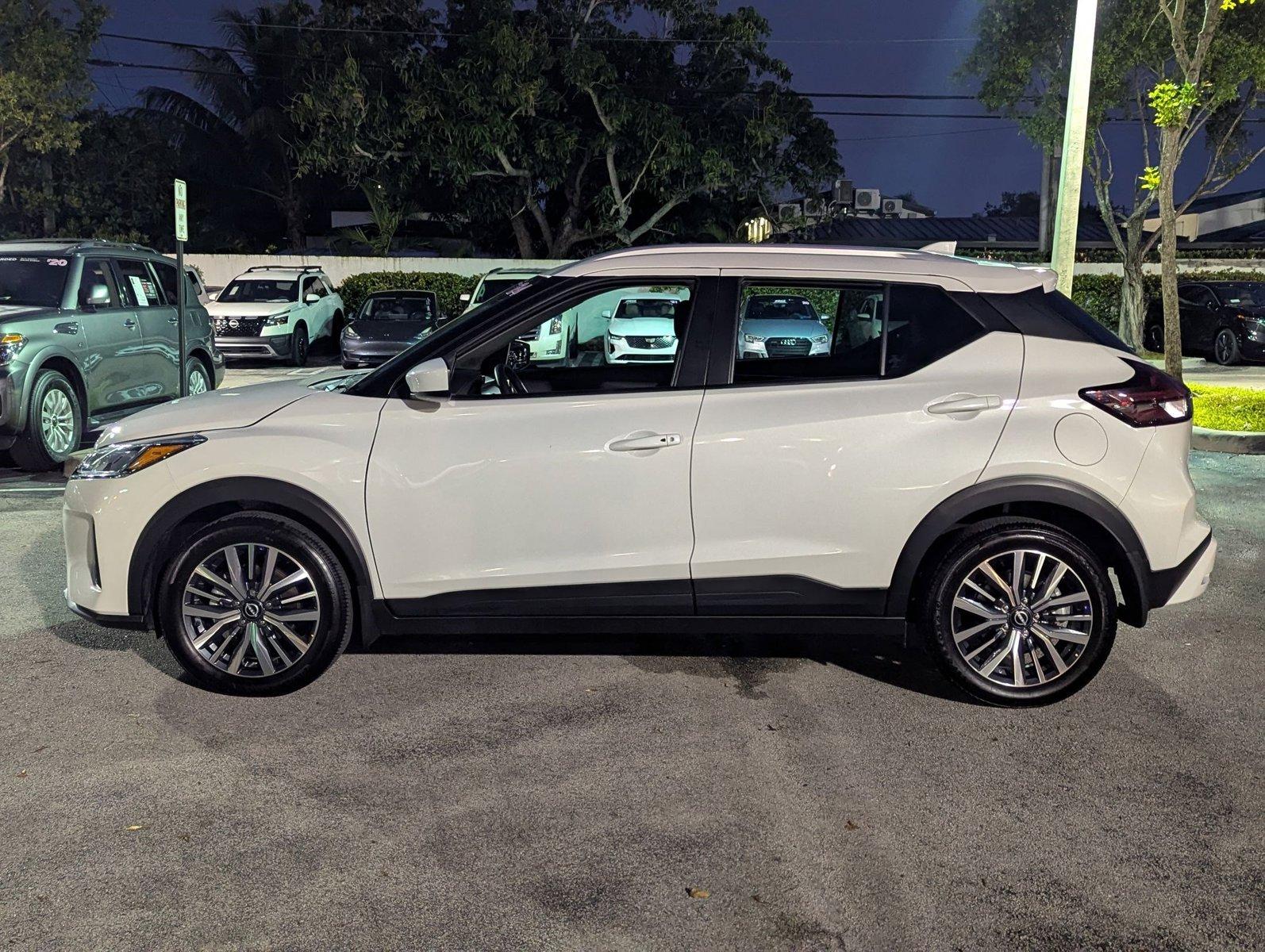 2024 Nissan Kicks Vehicle Photo in Miami, FL 33135