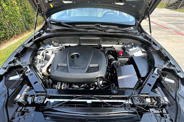 2021 Volvo XC60 Vehicle Photo in Houston, TX 77007