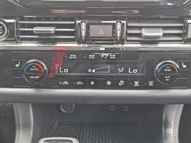 2023 Nissan Pathfinder Vehicle Photo in Fort Worth, TX 76132