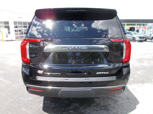 2024 GMC Yukon XL Vehicle Photo in LOWELL, MA 01852-4336