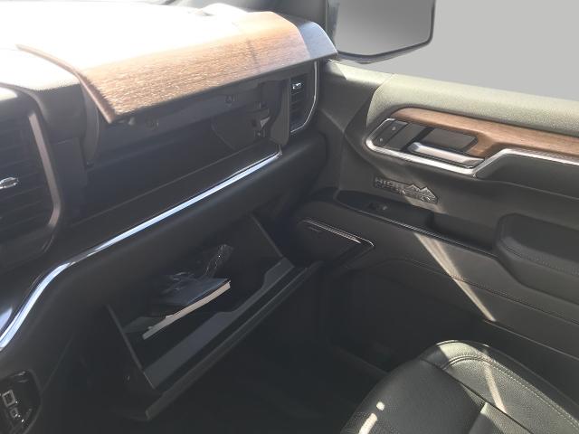 2023 Chevrolet Silverado 1500 Vehicle Photo in GREEN BAY, WI 54303-3330