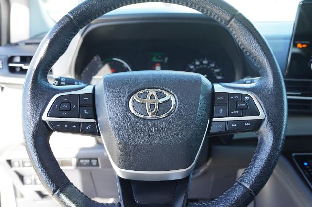 2021 Toyota Sienna Vehicle Photo in Riverdale, UT 84405