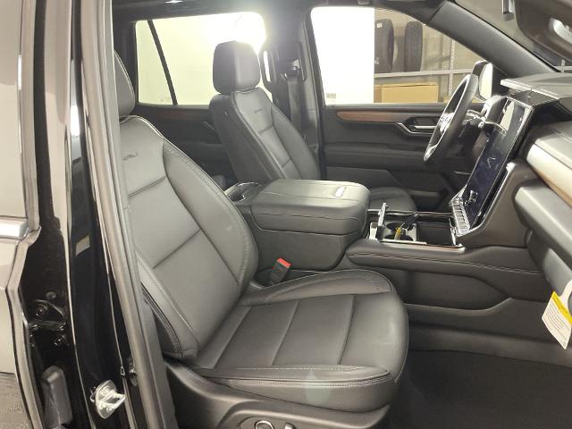 2025 GMC Yukon Vehicle Photo in GILBERT, AZ 85297-0402