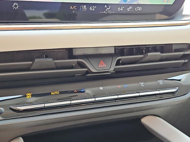 2025 Buick Envision Vehicle Photo in TREVOSE, PA 19053-4984