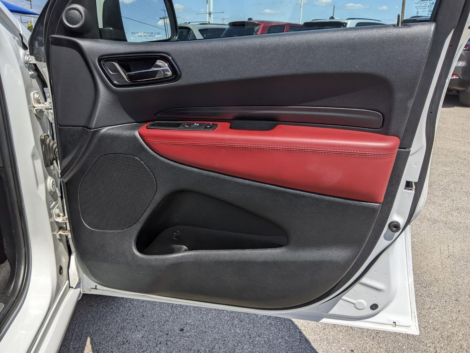 2022 Dodge Durango Vehicle Photo in Seguin, TX 78155
