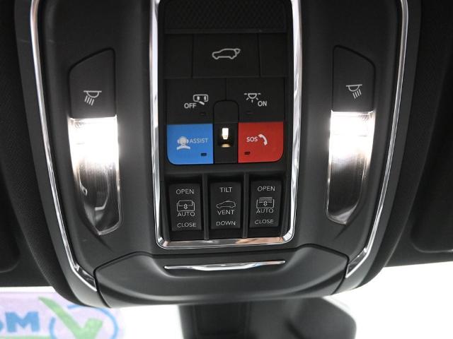 2024 Jeep Grand Cherokee Vehicle Photo in Cedar Rapids, IA 52402