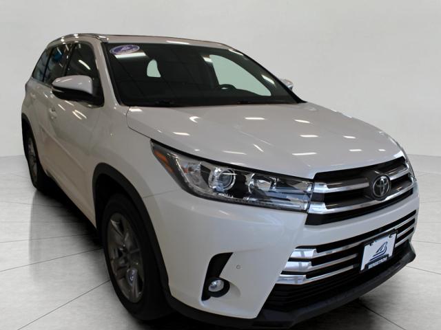 2019 Toyota Highlander Vehicle Photo in Green Bay, WI 54304