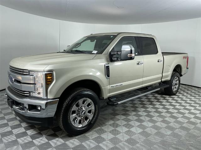 2018 Ford Super Duty F-250 SRW Vehicle Photo in GILBERT, AZ 85297-0402