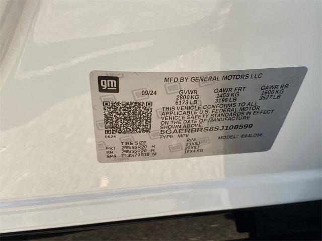 2025 Buick Enclave Vehicle Photo in GOODYEAR, AZ 85338-1310