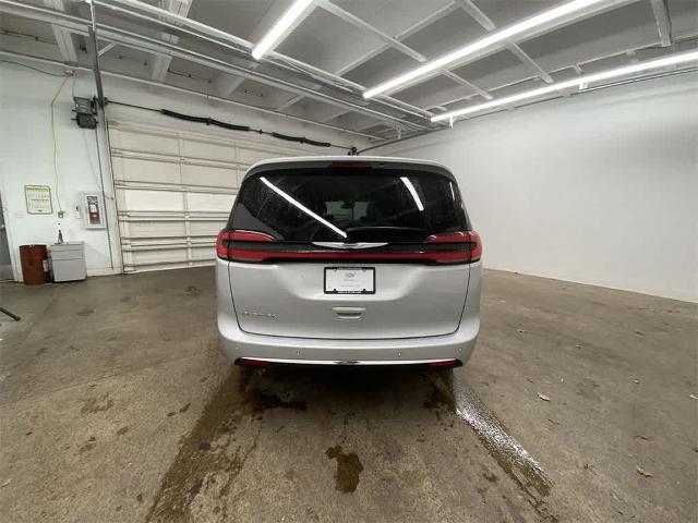 2023 Chrysler Pacifica Vehicle Photo in PORTLAND, OR 97225-3518