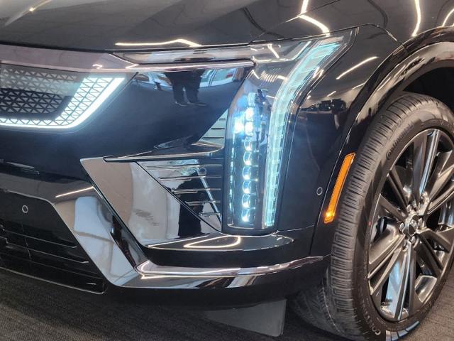 2025 Cadillac OPTIQ Vehicle Photo in GRAPEVINE, TX 76051-8302