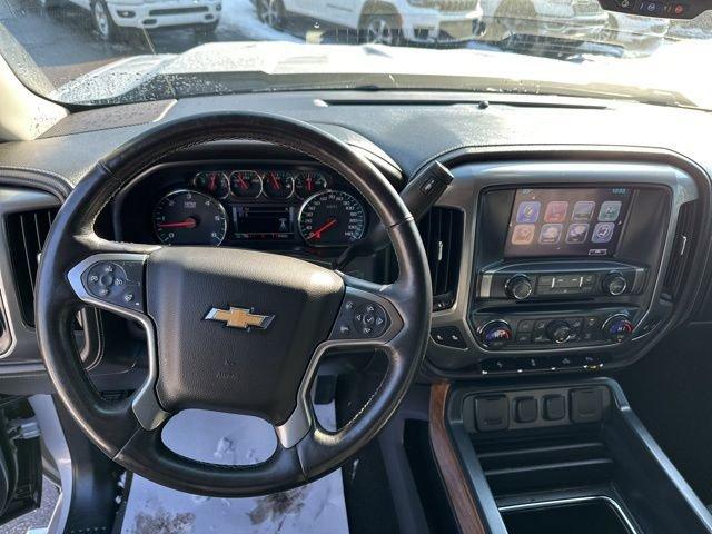 2017 Chevrolet Silverado 1500 Vehicle Photo in MEDINA, OH 44256-9631