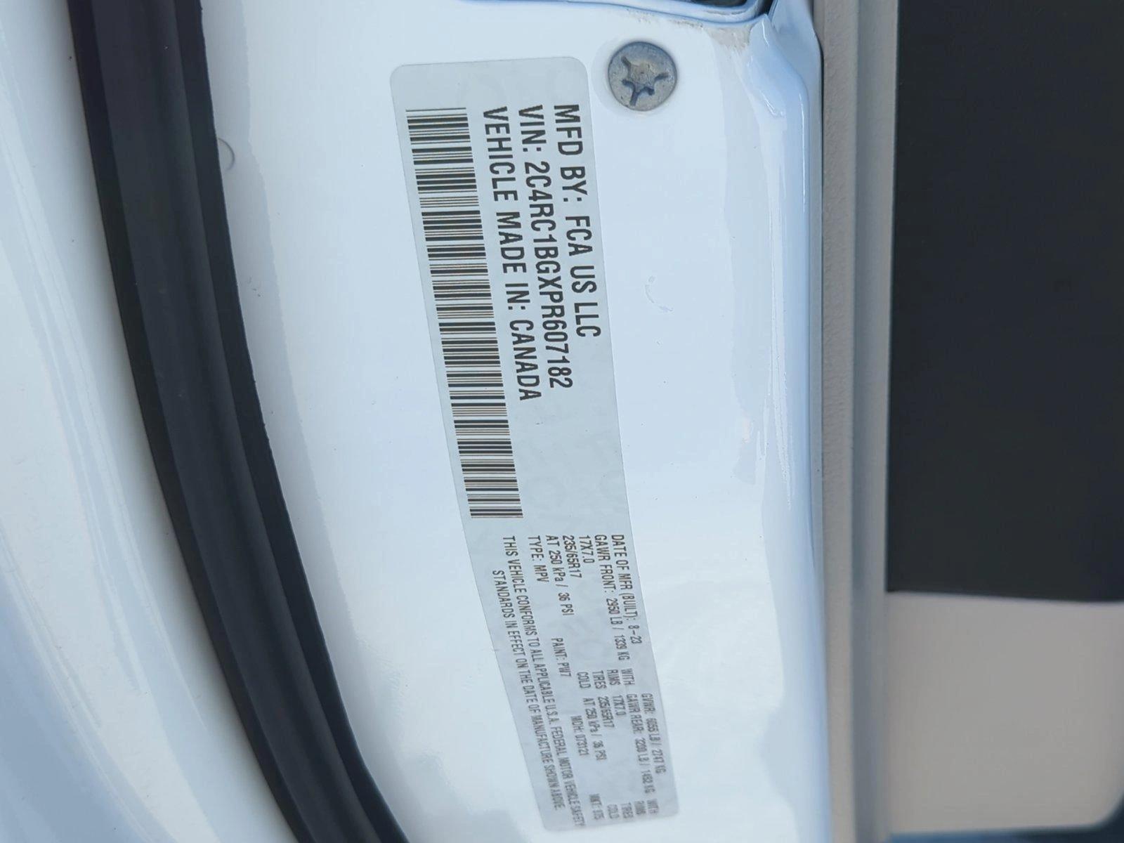 2023 Chrysler Pacifica Vehicle Photo in Ft. Myers, FL 33907