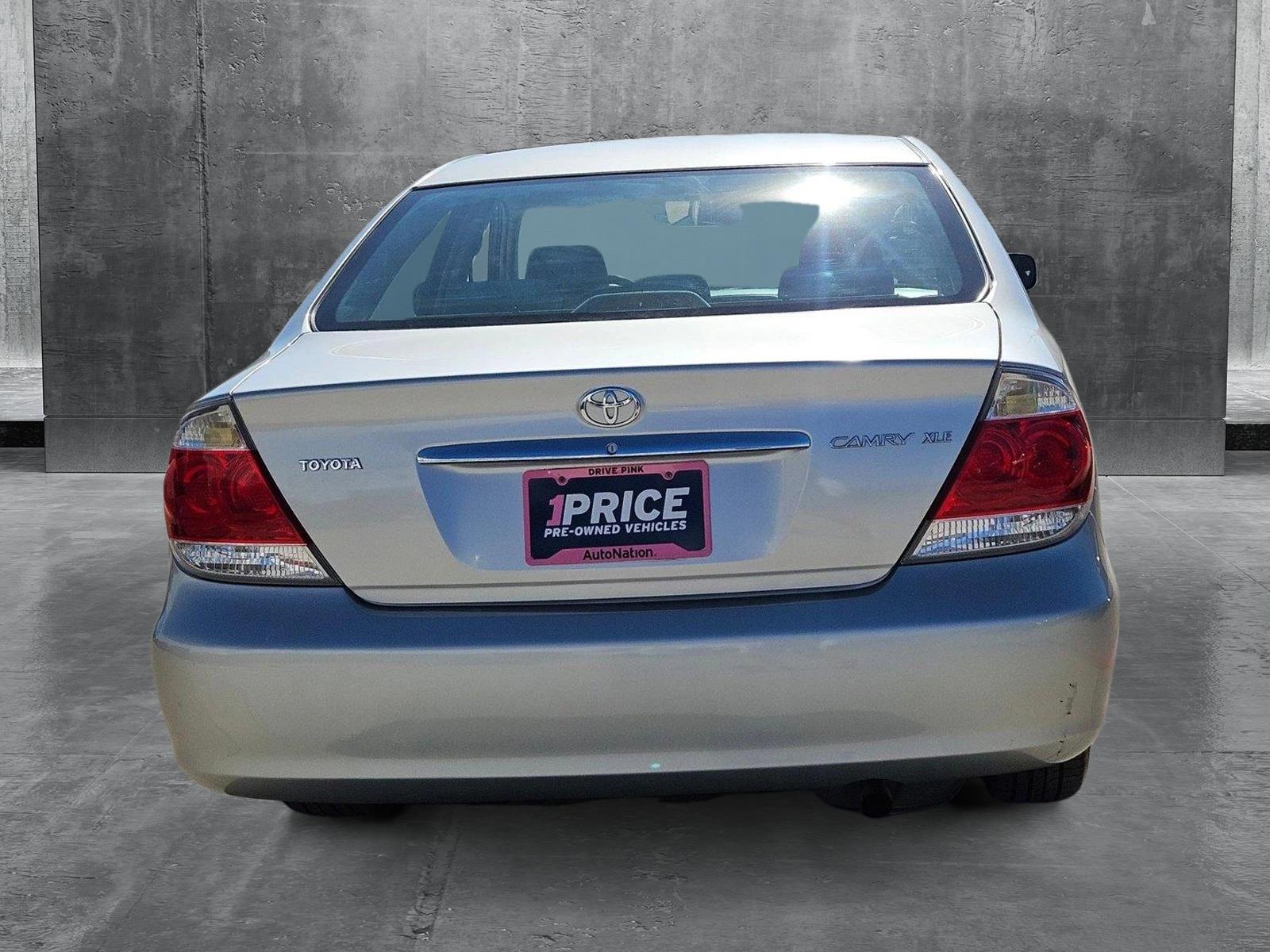 2005 Toyota Camry Vehicle Photo in NORTH RICHLAND HILLS, TX 76180-7199