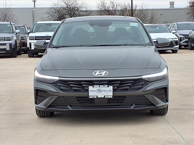 2025 Hyundai ELANTRA Vehicle Photo in Peoria, IL 61615