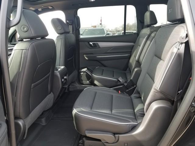2025 Buick Enclave Vehicle Photo in ELYRIA, OH 44035-6349