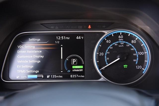 2024 Nissan LEAF Vehicle Photo in Ballwin, MO 63011
