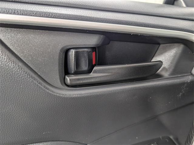 2019 Toyota RAV4 Vehicle Photo in ENGLEWOOD, CO 80113-6708