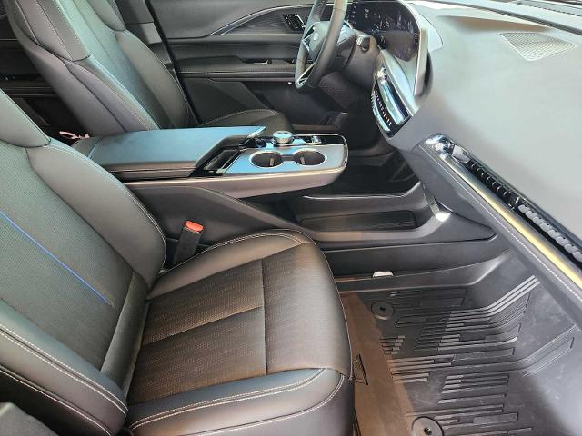 2025 Cadillac LYRIQ Vehicle Photo in HOUSTON, TX 77079