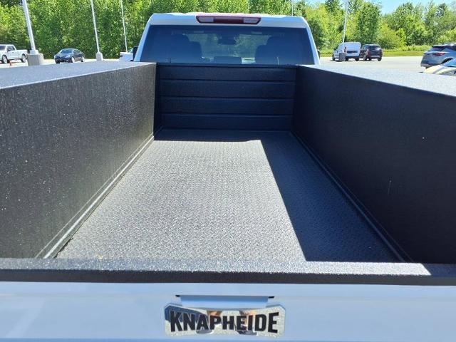 2025 Chevrolet Silverado 3500 HD Chassis Cab Vehicle Photo in EMPORIA, VA 23847-1235