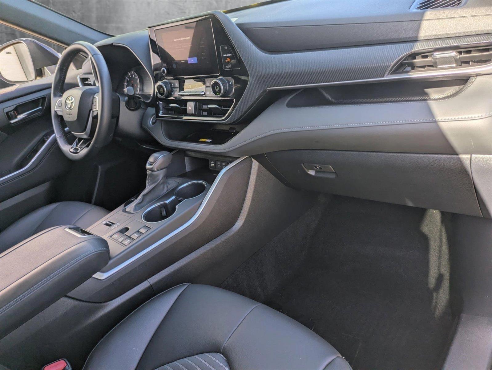 2024 Toyota Highlander Vehicle Photo in Winter Park, FL 32792