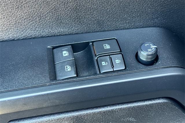 2023 Toyota Tacoma 4WD Vehicle Photo in ELK GROVE, CA 95757-8703