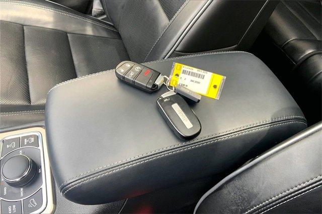2019 Jeep Grand Cherokee Vehicle Photo in TOPEKA, KS 66609-0000