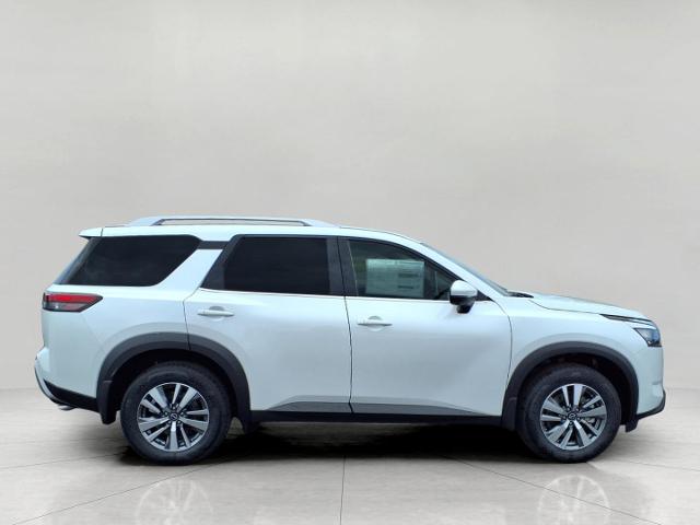 2025 Nissan Pathfinder Vehicle Photo in Oshkosh, WI 54904