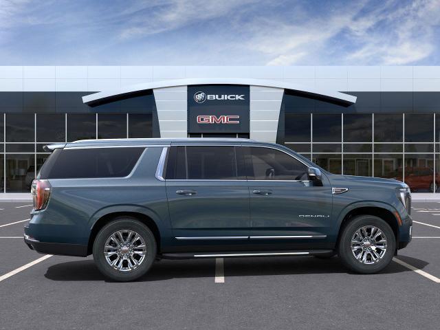 2025 GMC Yukon XL Vehicle Photo in GREEN BAY, WI 54303-3330