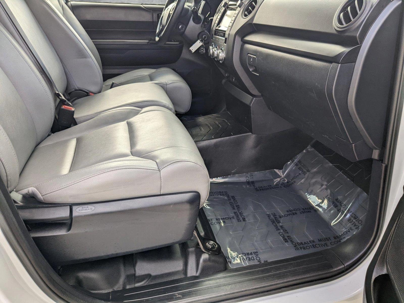 2019 Toyota Tundra 2WD Vehicle Photo in Davie, FL 33331