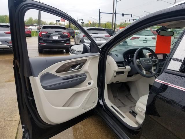 2023 GMC Terrain Vehicle Photo in ELYRIA, OH 44035-6349