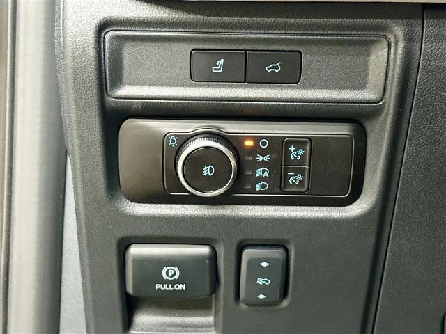 2023 Ford Expedition Vehicle Photo in EVERETT, WA 98203-5662