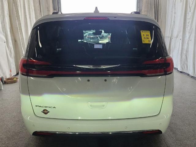 2022 Chrysler Pacifica Vehicle Photo in Cedar Rapids, IA 52402
