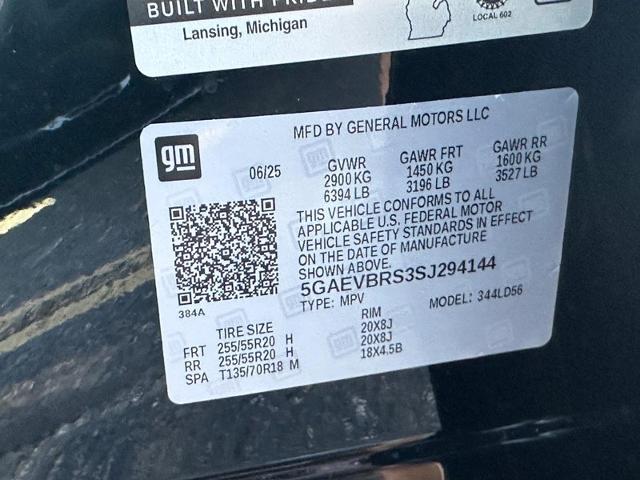 2025 Buick Enclave Vehicle Photo in COLUMBIA, MO 65203-3903