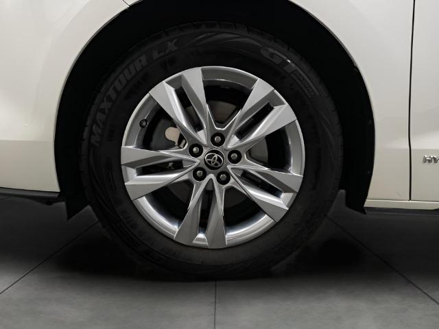 2021 Toyota Sienna Vehicle Photo in Appleton, WI 54913