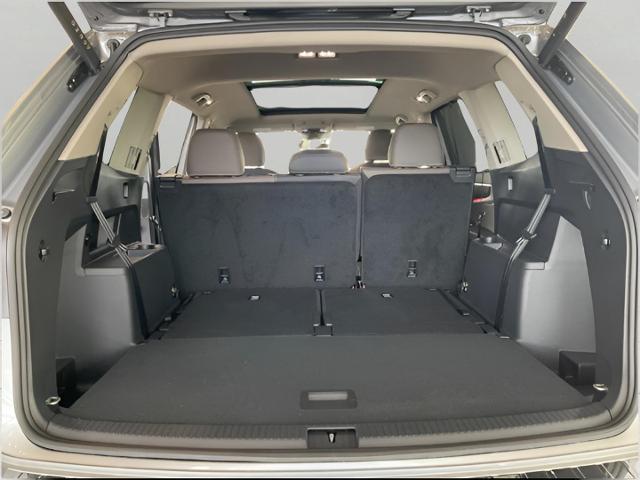 2025 Volkswagen Atlas Vehicle Photo in Oshkosh, WI 54904