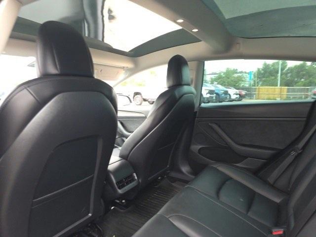 2022 Tesla Model 3 Vehicle Photo in ENGLEWOOD, CO 80113-6708