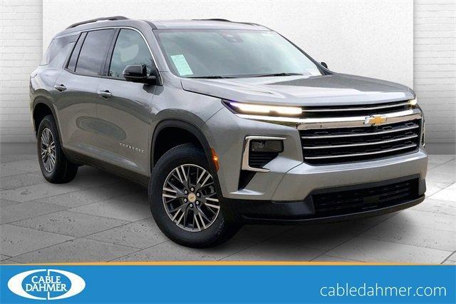 2025 Chevrolet Traverse Vehicle Photo in KANSAS CITY, MO 64114-4502
