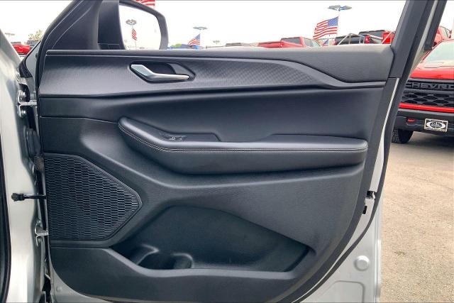 2023 Jeep Grand Cherokee L Vehicle Photo in KANSAS CITY, MO 64114-4502